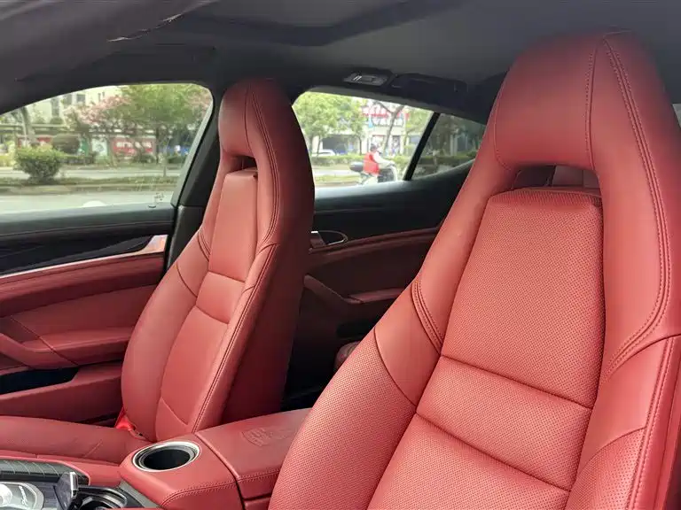 Porsche Panamera 2014 Panamera 3.0T фото 9