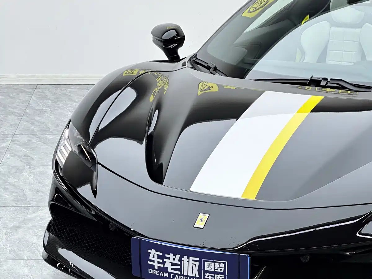 Ferrari SF90 2023 2021 3.9T V8 Spider