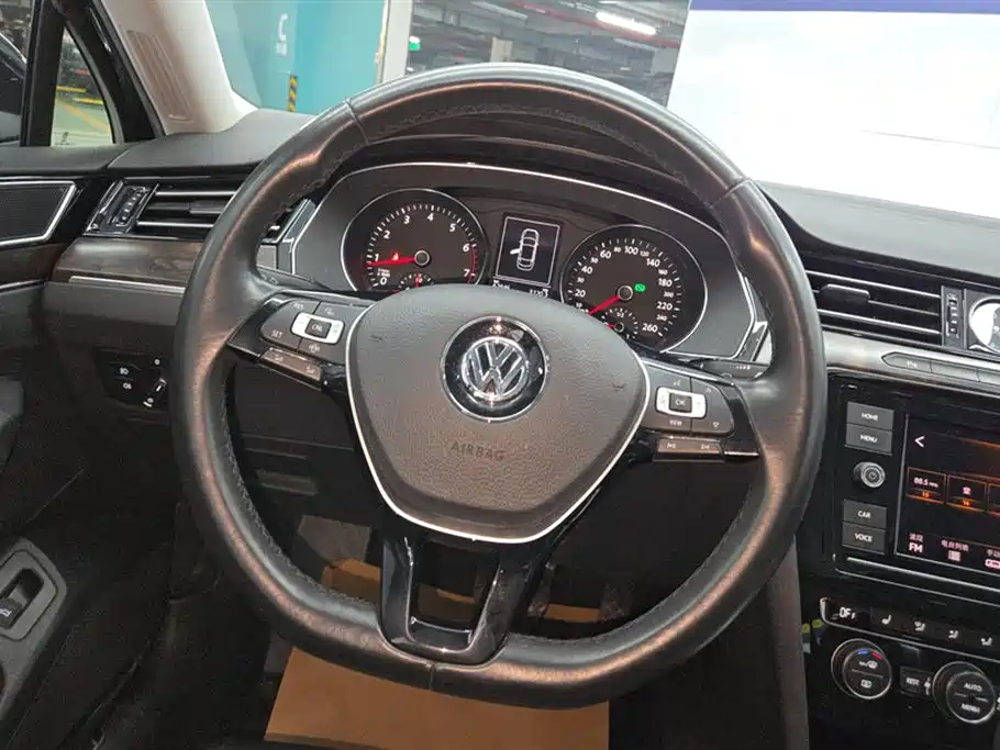 Volkswagen Magotan 2019 330TSI DSG Luxury Class China VI фото 15