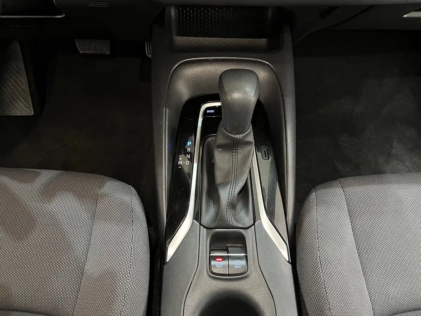 Toyota Levin 2022 TNGA 1.5L CVT Progressive Edition фото 14
