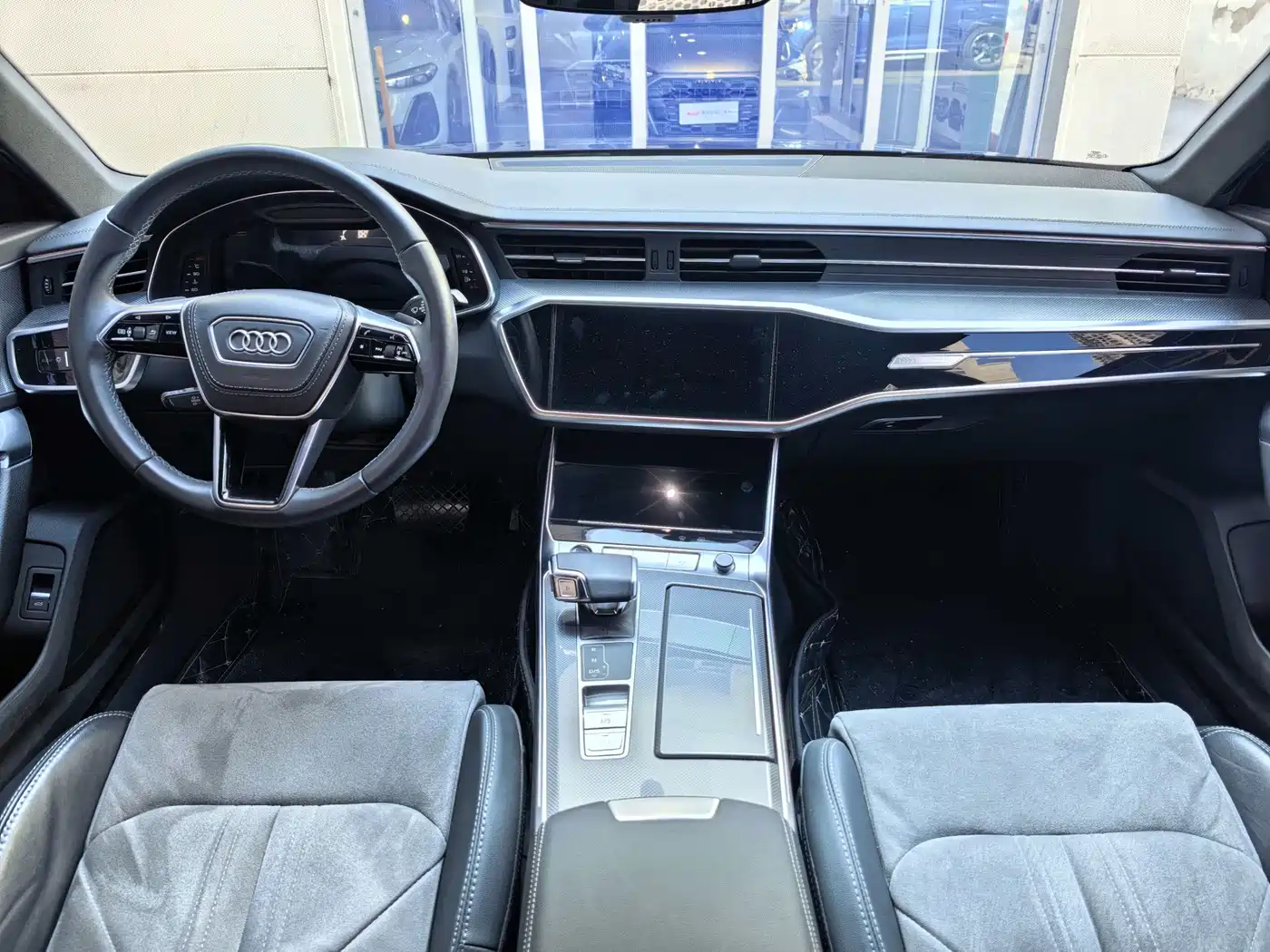 Audi A6L 2023 40 TFSI Luxury Dynamic фото 5