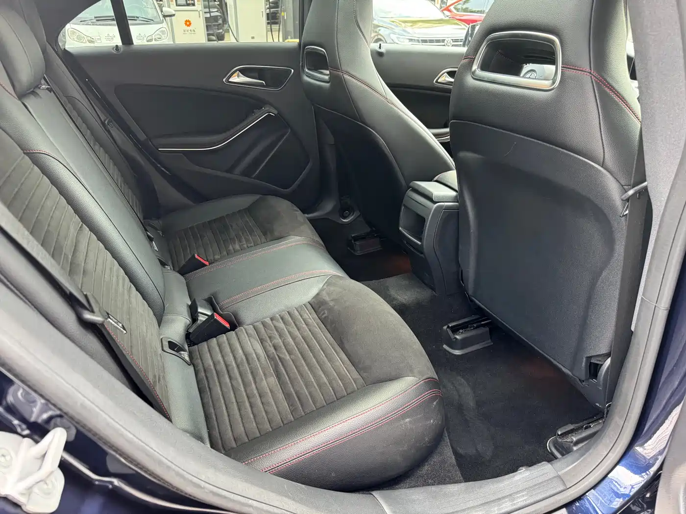 Mercedes-Benz CLA (Import) 2017 CLA 220 4MATIC фото 13