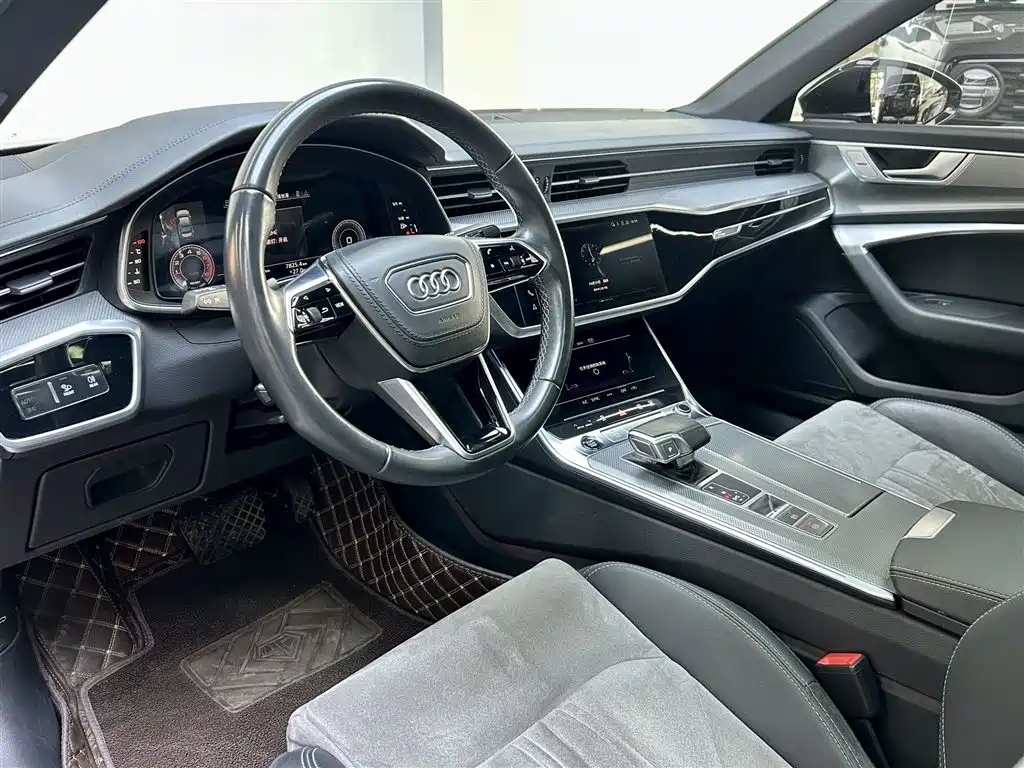Audi A6L 2023 Facelift 40 TFSI Luxury Dynamic фото 12