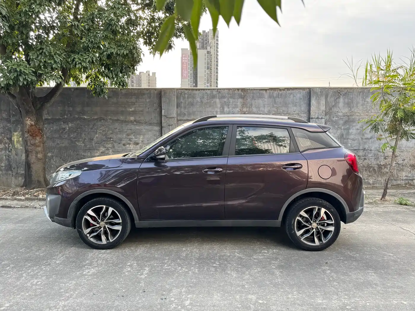 BAIC Changhe Q35 2017 2016 1.5L Automatic Prestige Edition