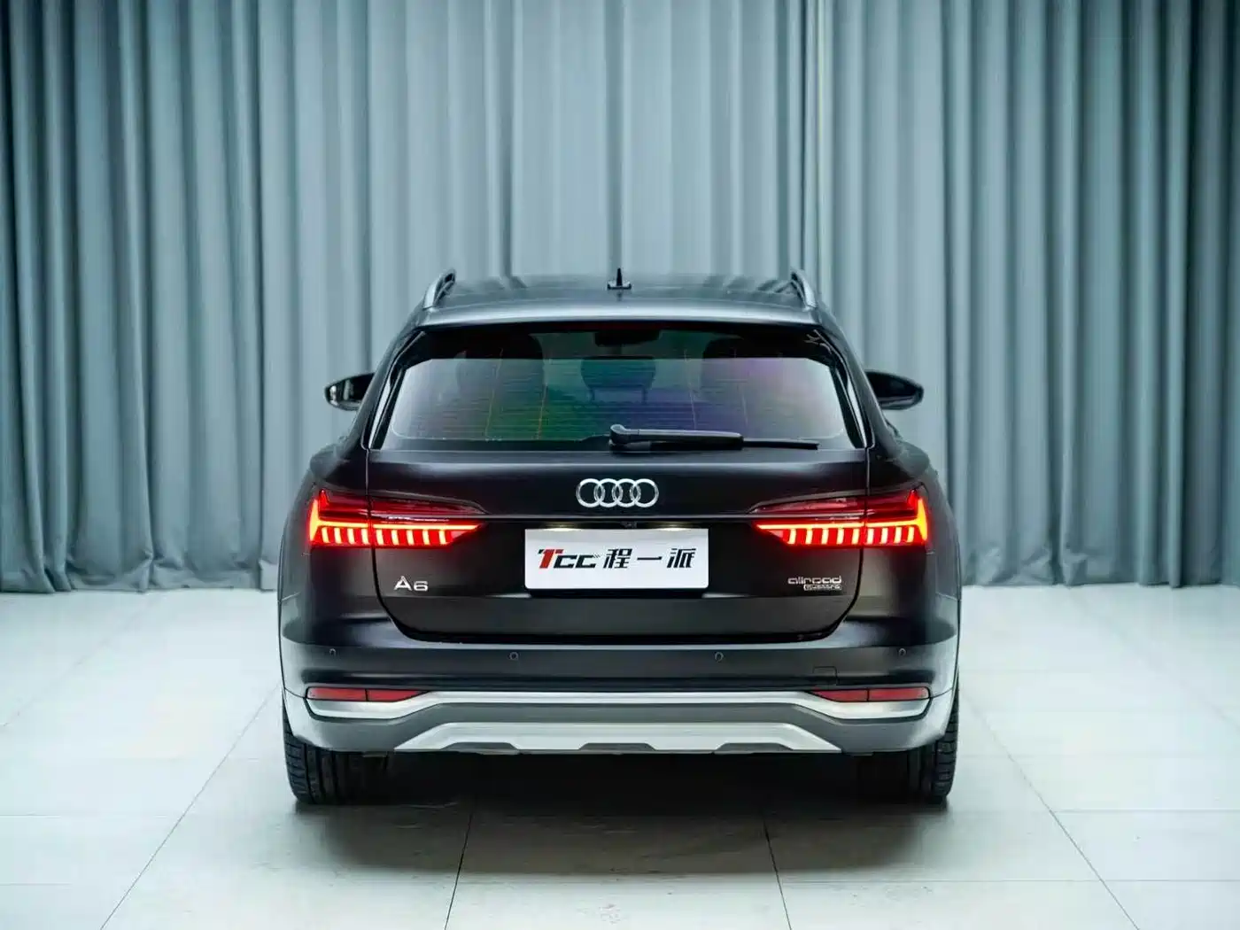 Audi A6 (Import) 2023 2022 allroad quattro Explorer 55 TFSI Premium Off-road