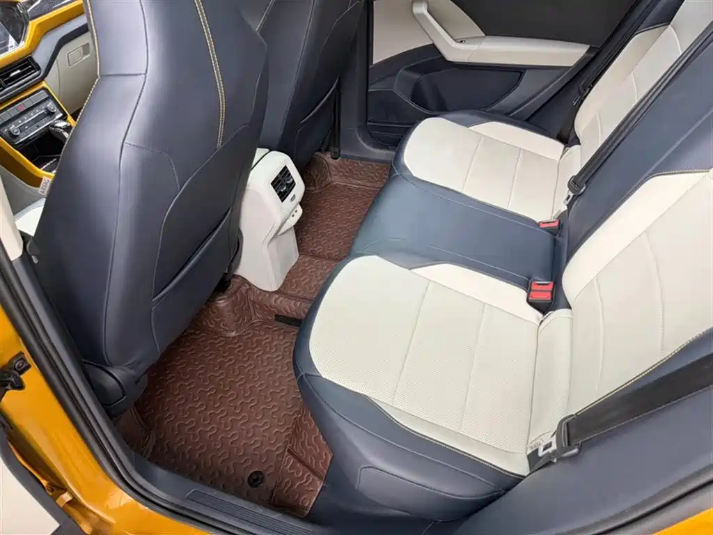 Volkswagen T-Cross 2019 280TSI DSG Luxury Edition фото 18