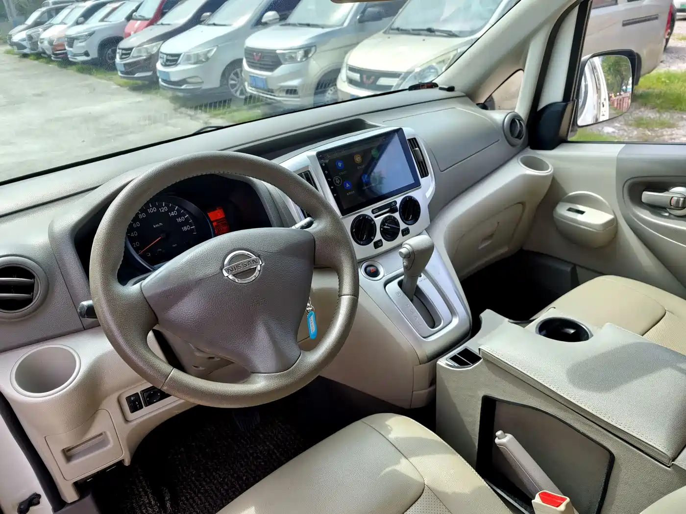 Nissan NV200 2016 2016 Facelift 1.6L CVT Luxury
