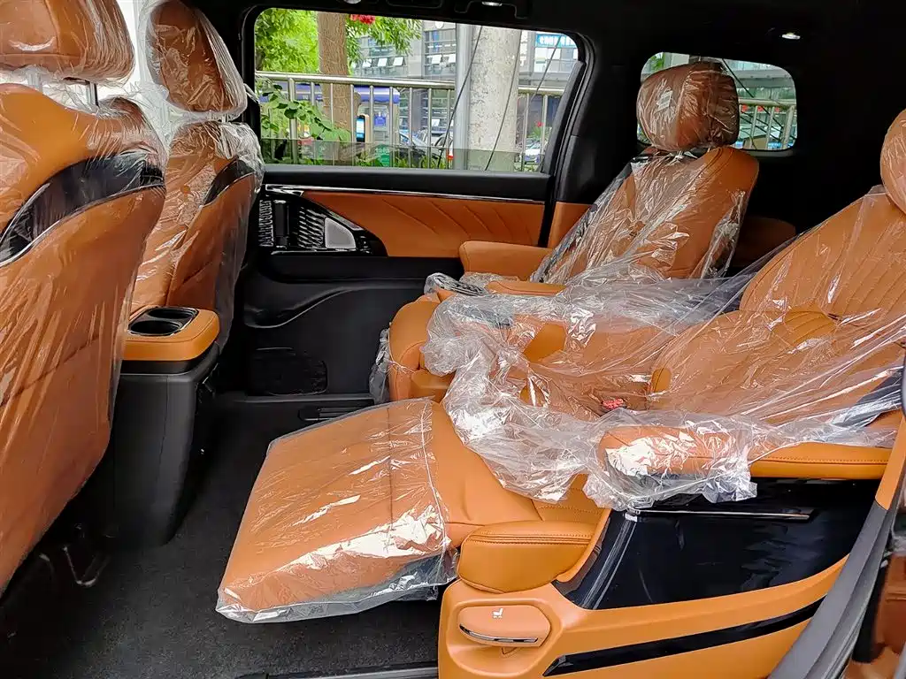 GAC Trumpchi Trumpchi E9 2025 Model E9 Super Fast Charging Premium фото 8