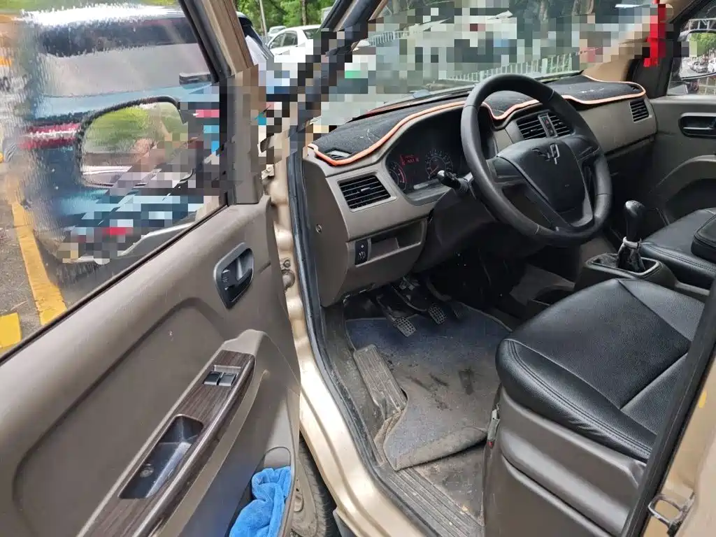 Wuling Motors Wuling Rongguang 2020 2020 1.2L S Basic Model China VI