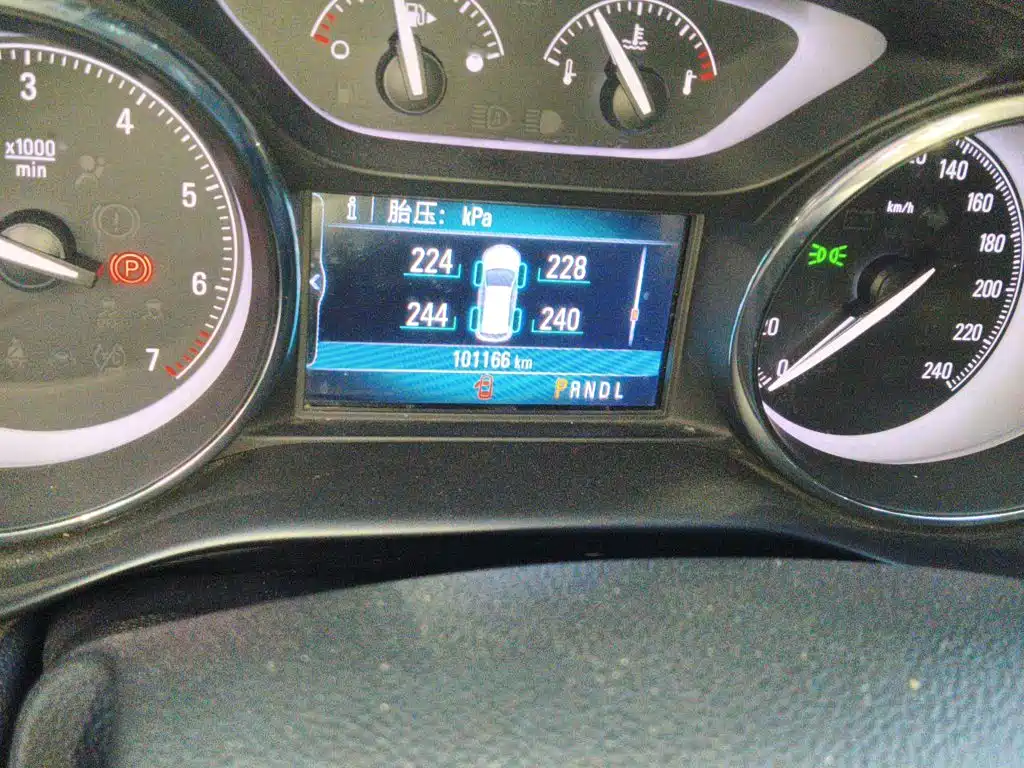 Фото 13 - Buick Envision Plus