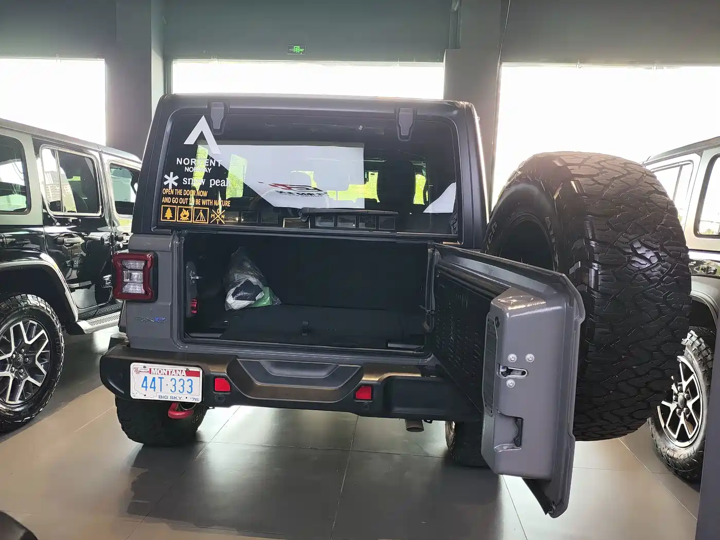 Jeep Wrangler 4xe 2022 2021 4-Door 2.0T 4xe Sahara