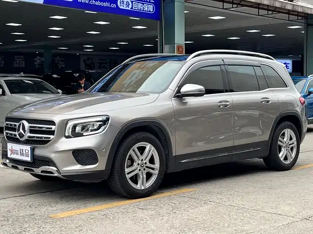 MERCEDES-BENZ GLB