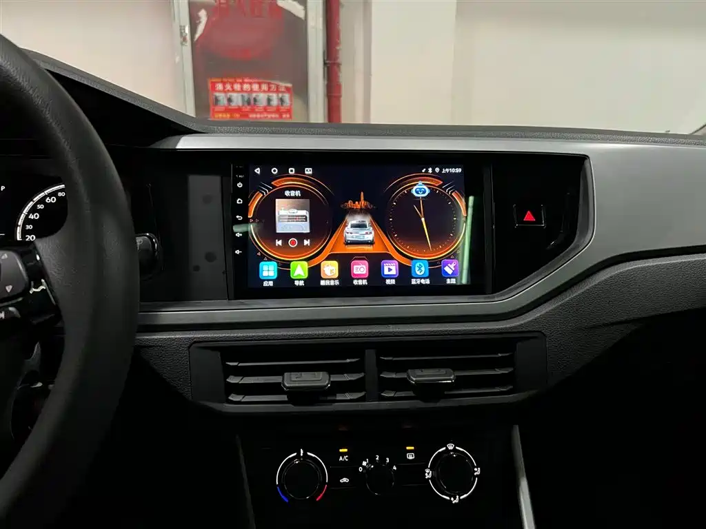 Volkswagen Polo 2021 Plus 1.5L Automatic Panorama Enjoyment Edition фото 15