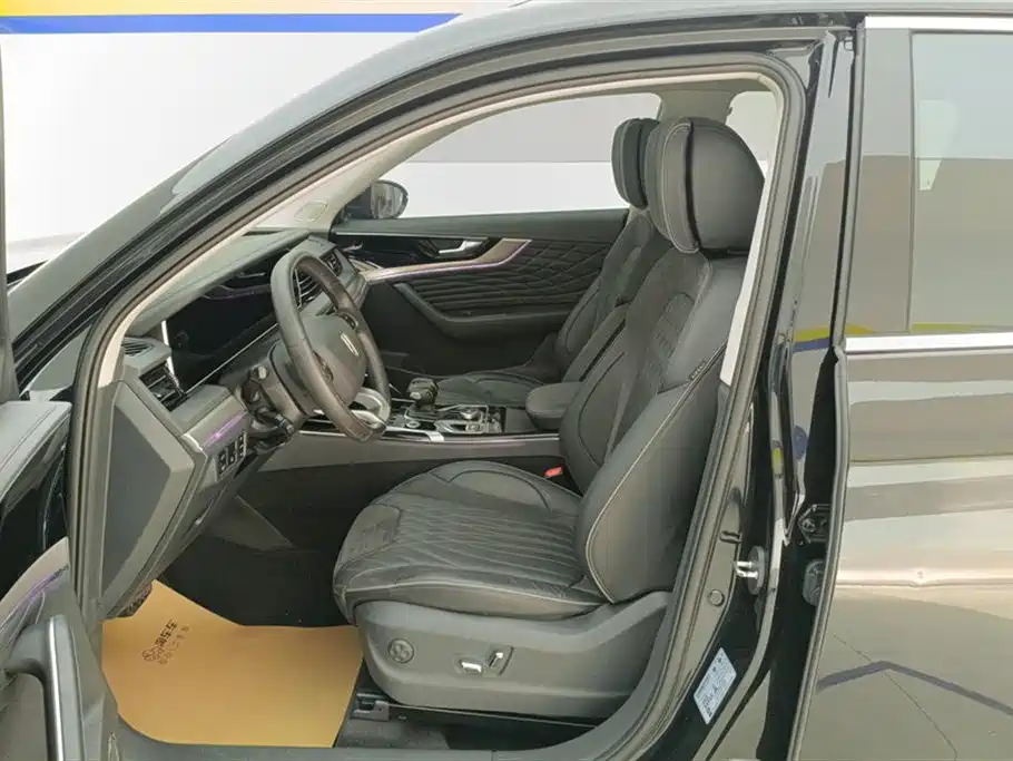 Hongqi HS5 2022 Facelift 2.0T Smart Flag Enjoyment Edition фото 9