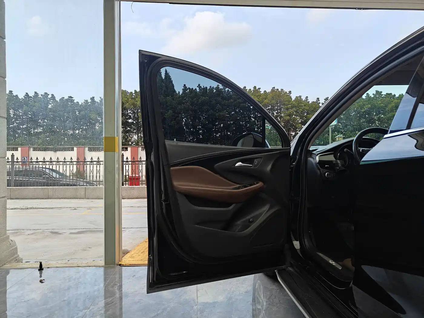 Фото 8 - Buick Envision Plus