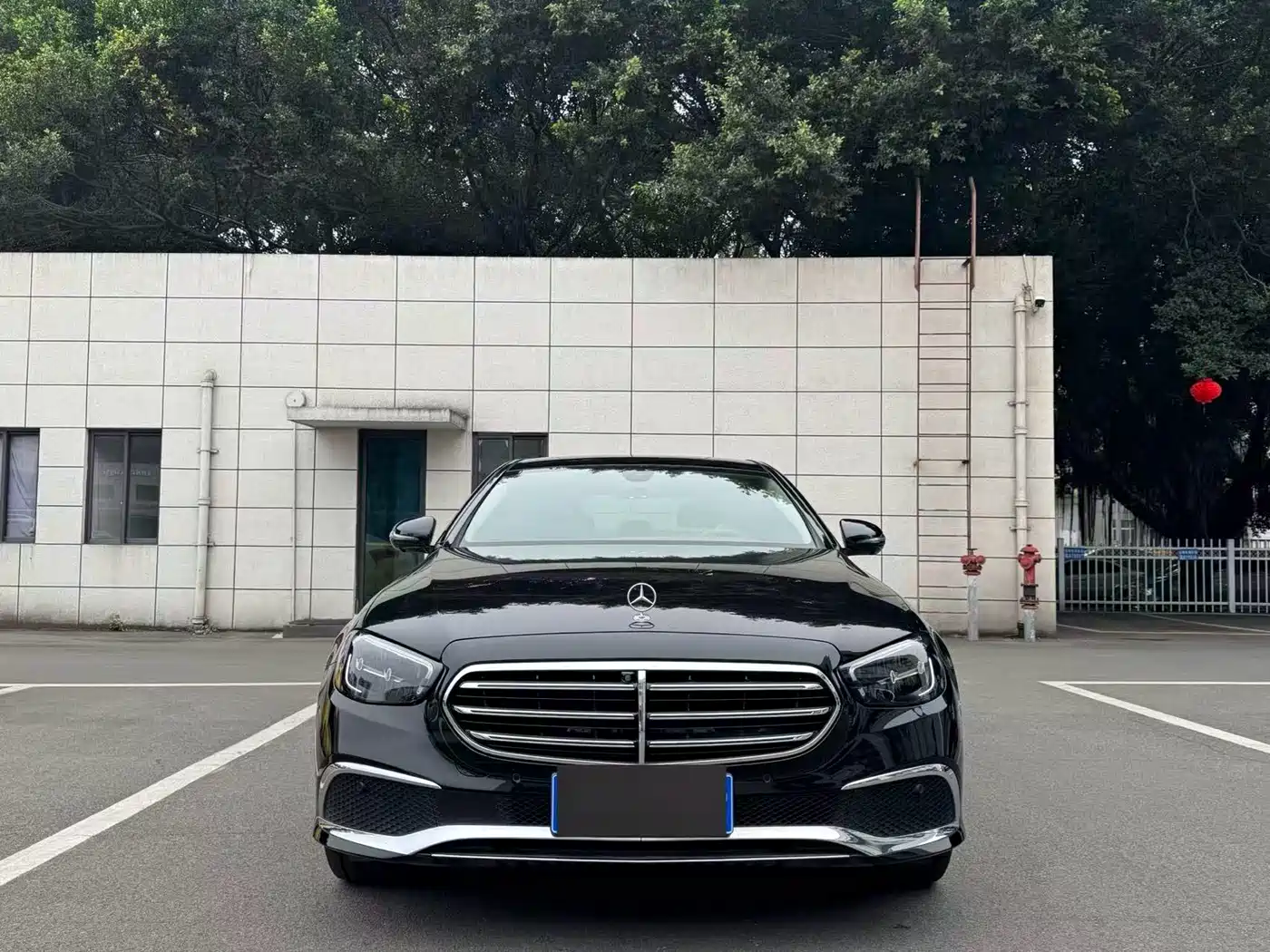  E CLASS