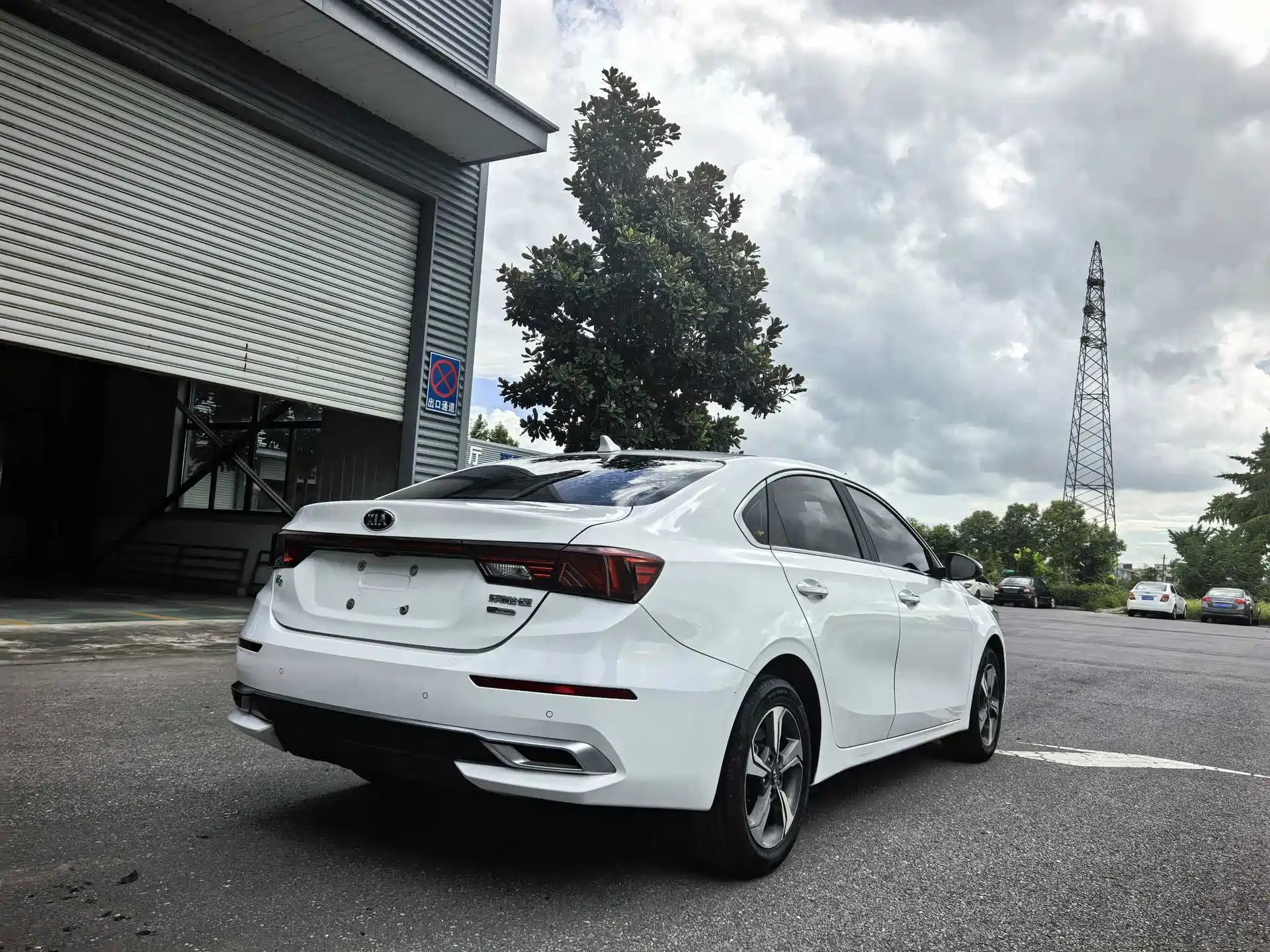 Фото 3 - Kia K3