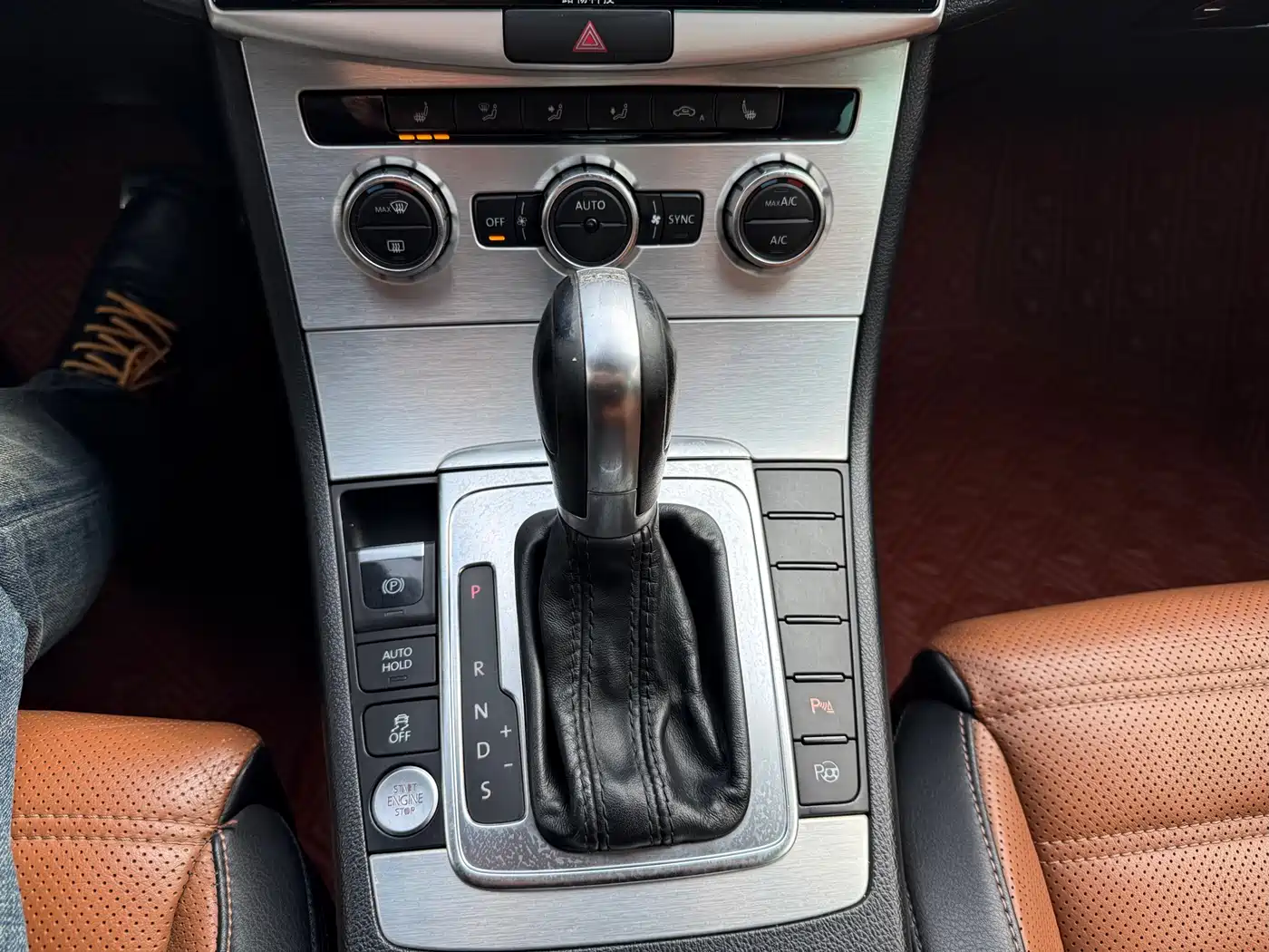 Volkswagen FAW-Volkswagen CC 2015 1.8TSI Luxury фото 15