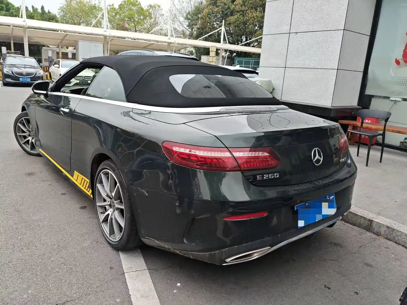 MERCEDES-BENZ E CLASS