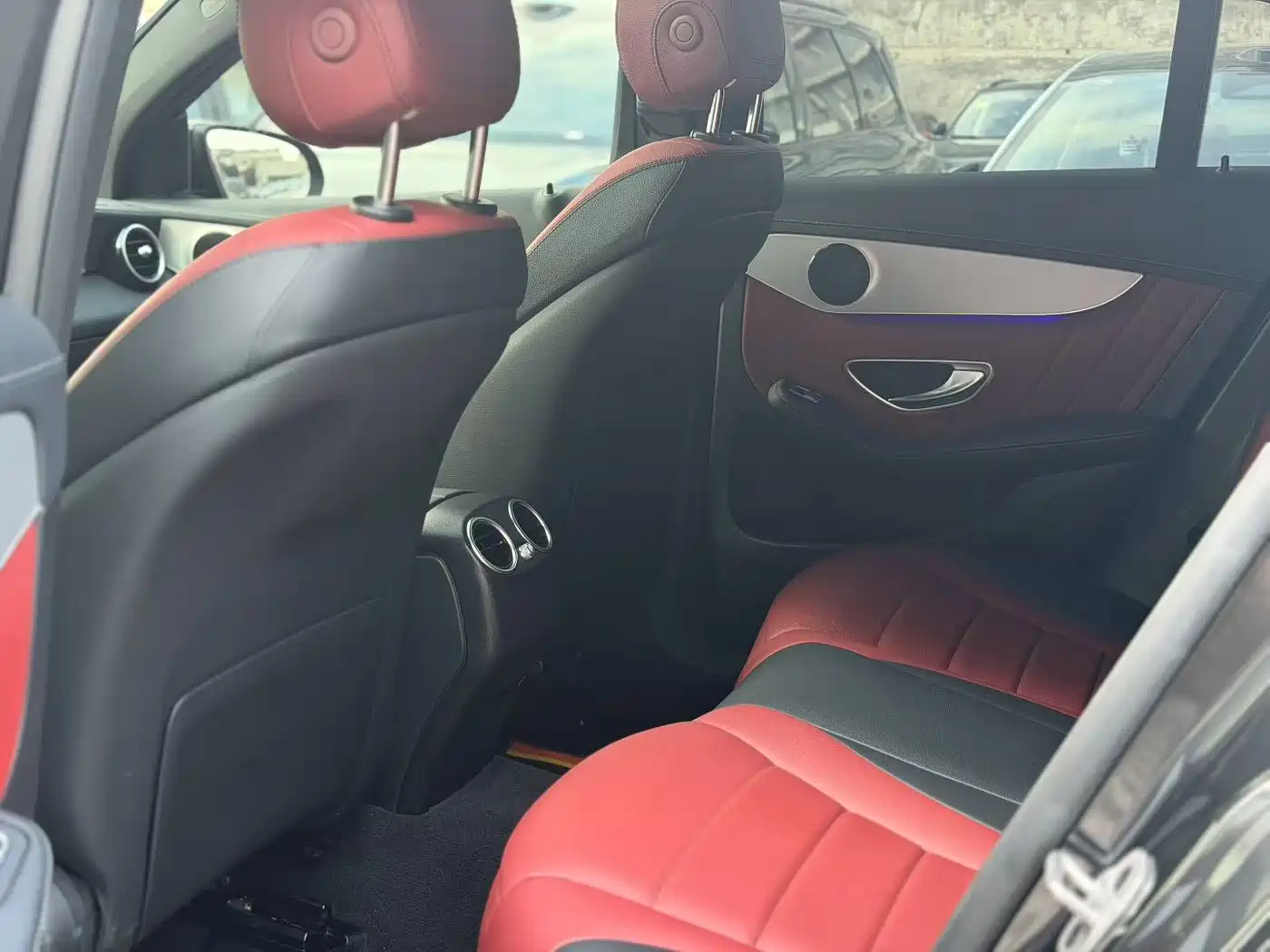 Mercedes-Benz GLC Coupe 2021 GLC 260 4MATIC Coupe SUV фото 4