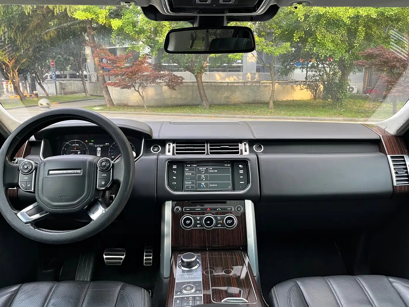 Land Rover Range Rover 2015 5.0 SC V8 AB Prestigious Genesis Extended Edition фото 8
