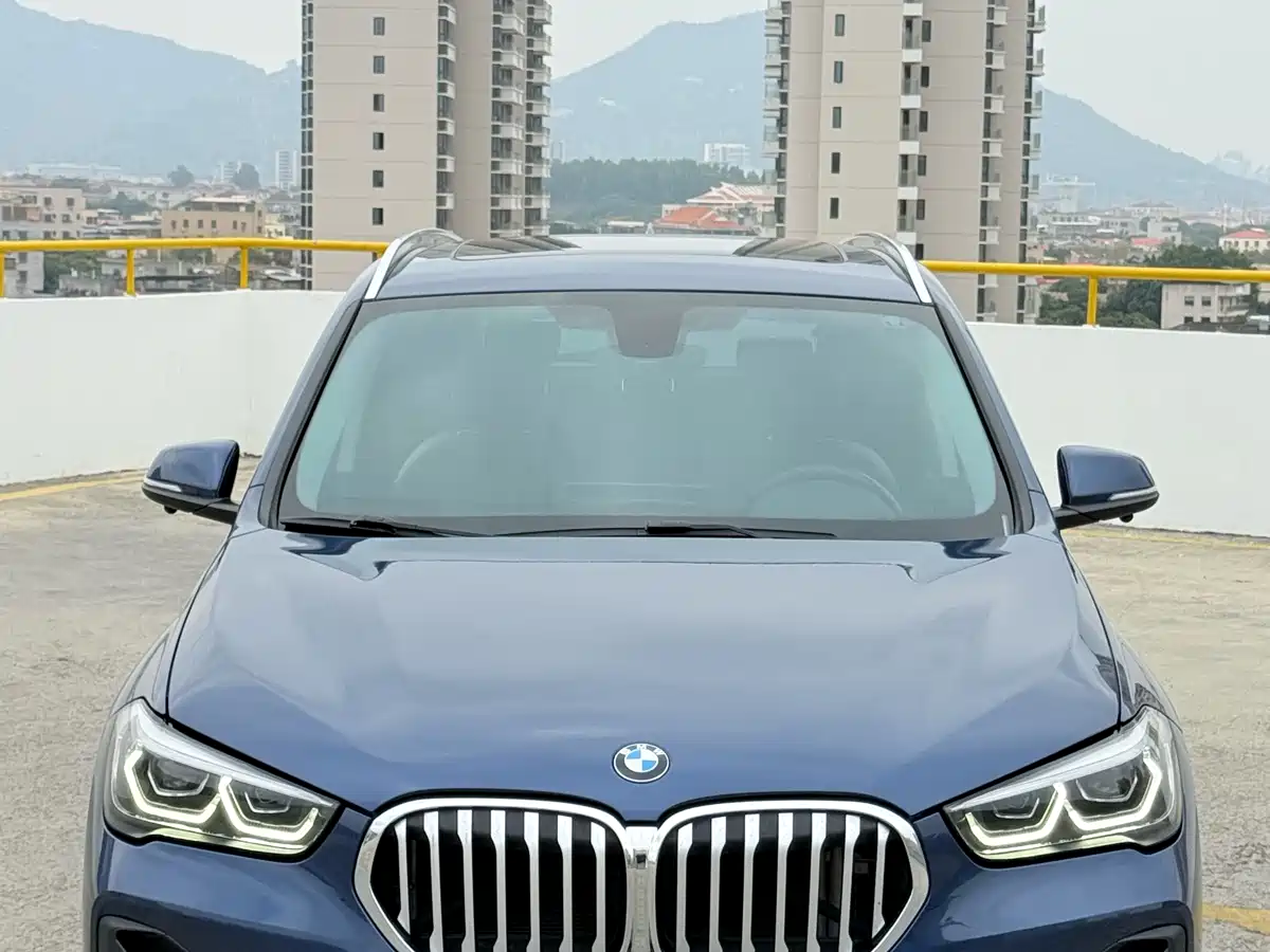 BMW X1 2022 sDrive25Li Leading фото 2