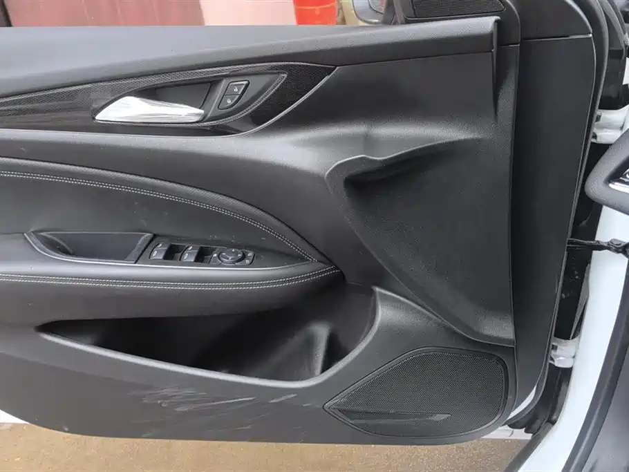 BUICK REGAL