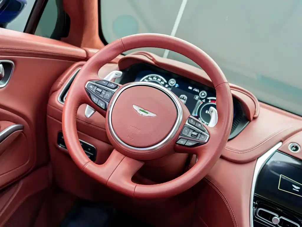 Aston Martin DBX 2023 2023 3.0T STRAIGHT-SIX