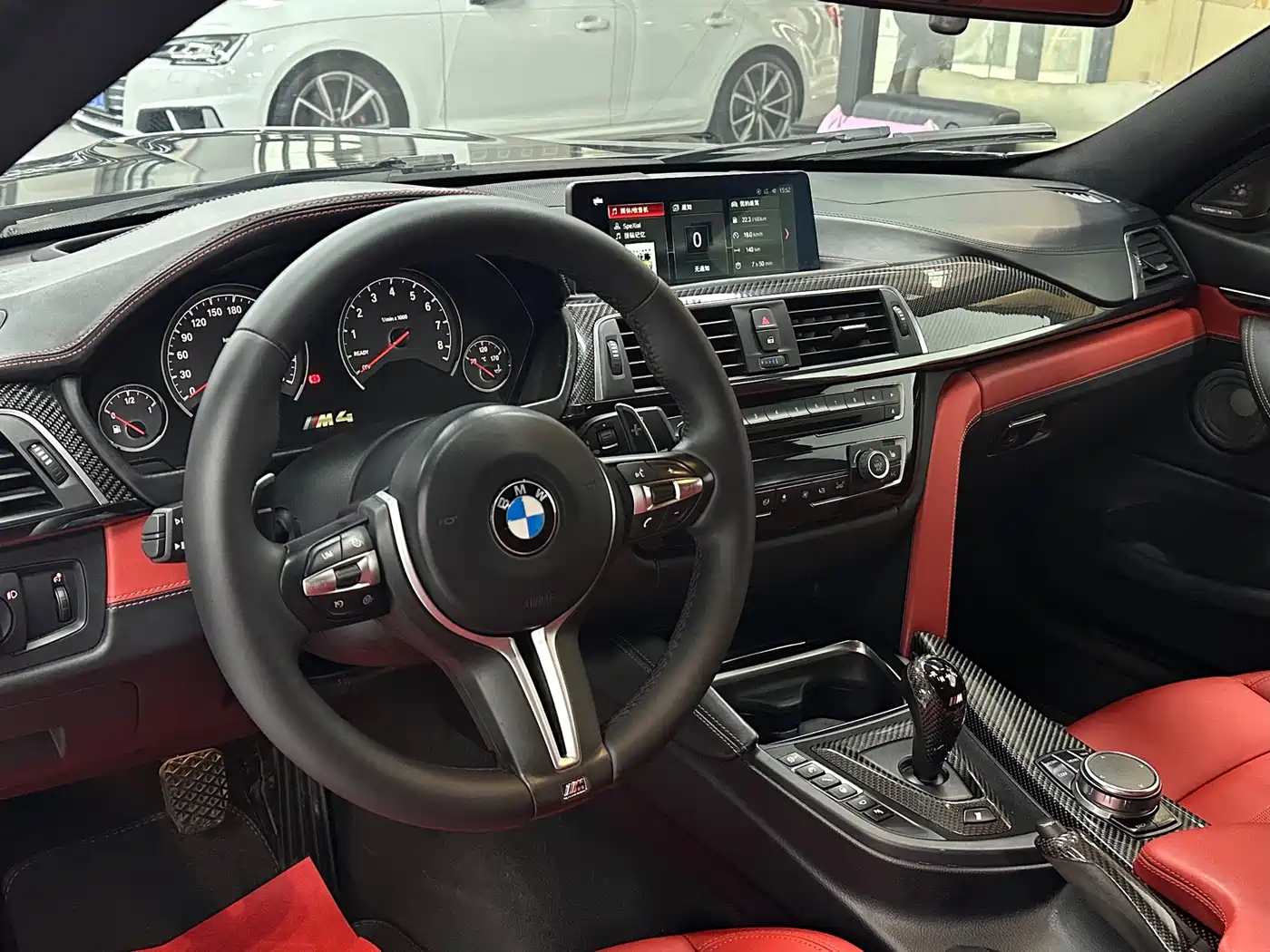 Фото 8 - BMW M4