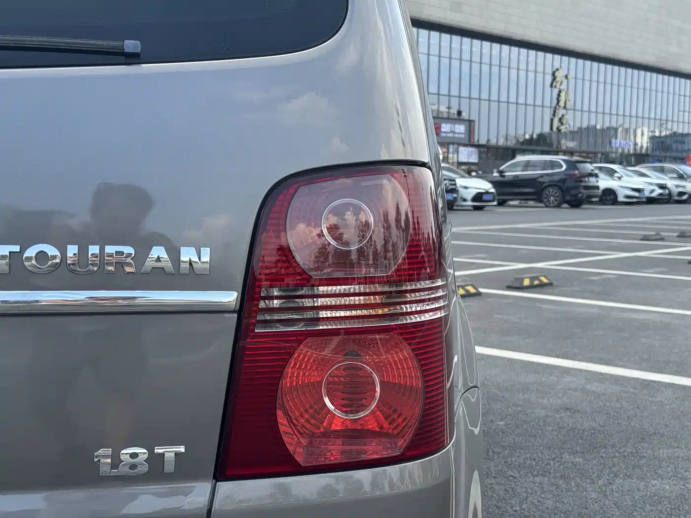 Volkswagen Touran 2008 Model 1.8T Premium Smart Edition Automatic 7-Seater фото 12