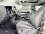صورة 11 - Volkswagen Passat
