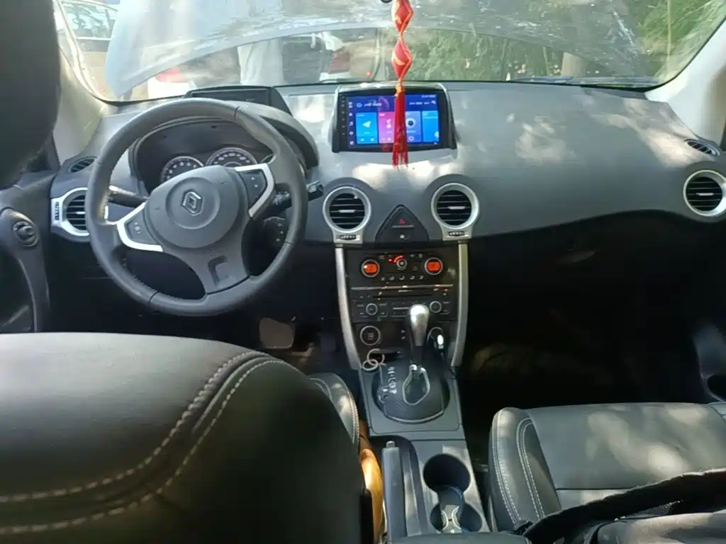 Renault Koleos (Import) 2015 2014 Facelift 2.0L 2WD Fashion Edition