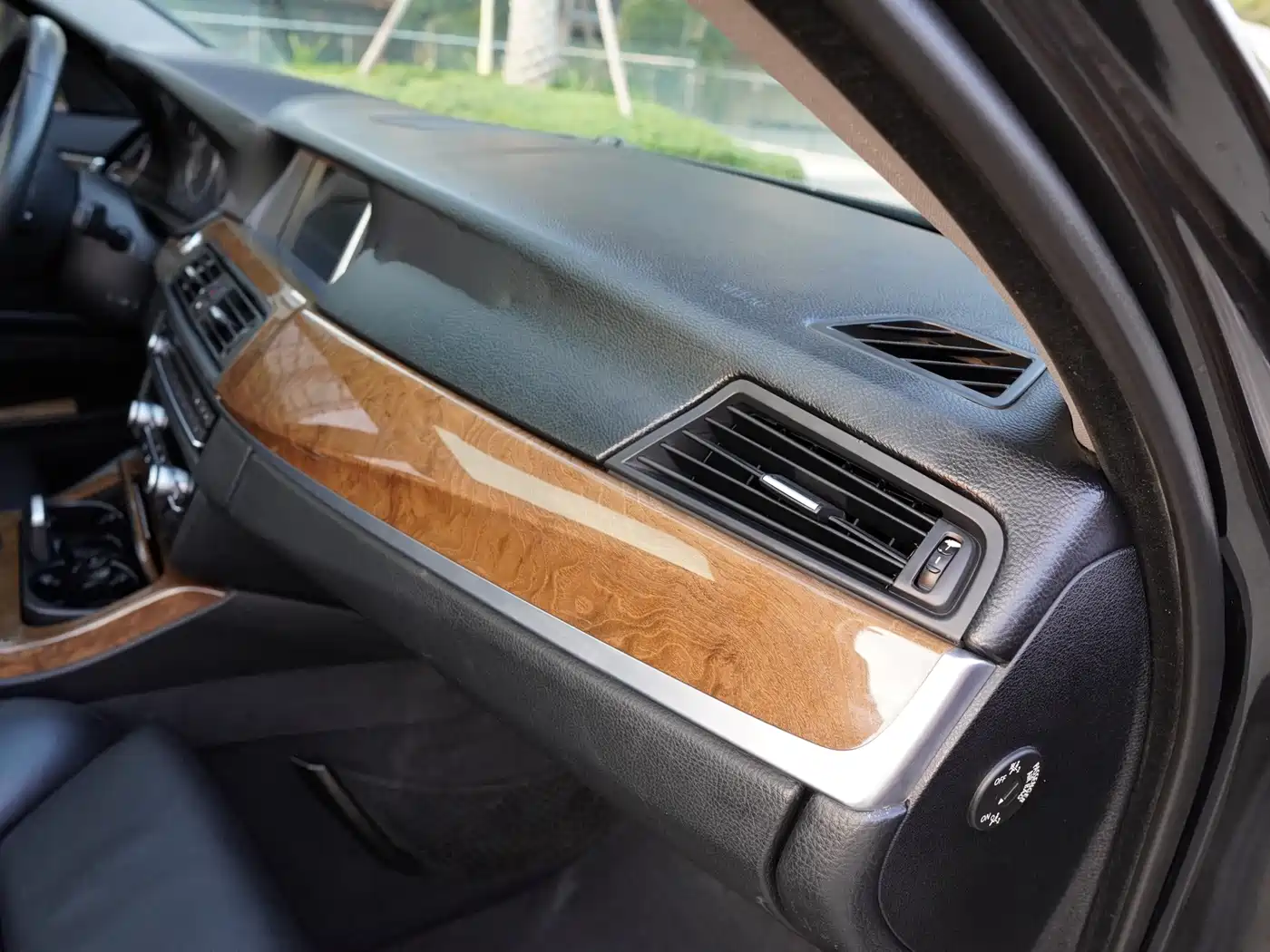 BMW 5 Series 2011 528Li Luxury фото 23