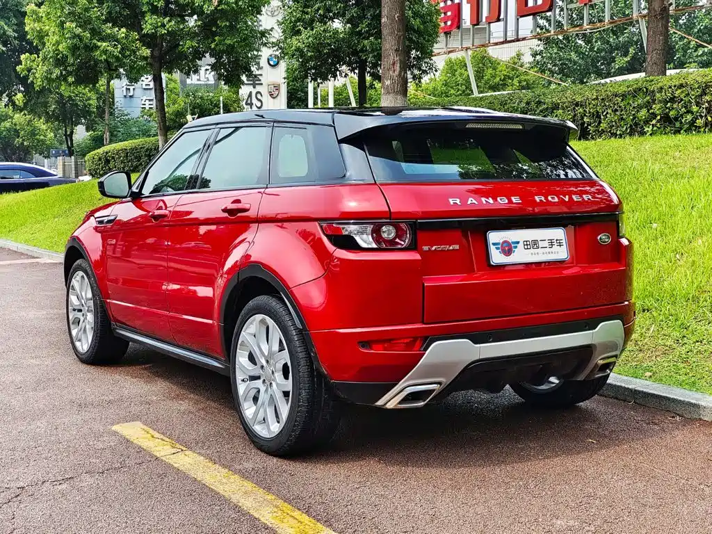 Land Rover Range Rover Evoque (Import) 2015 2015 2.0T 5-door Dynamic Edition