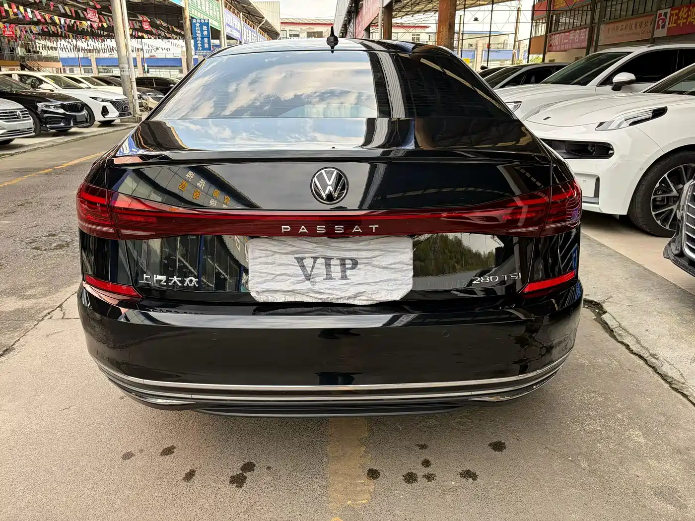 VOLKSWAGEN PASSAT