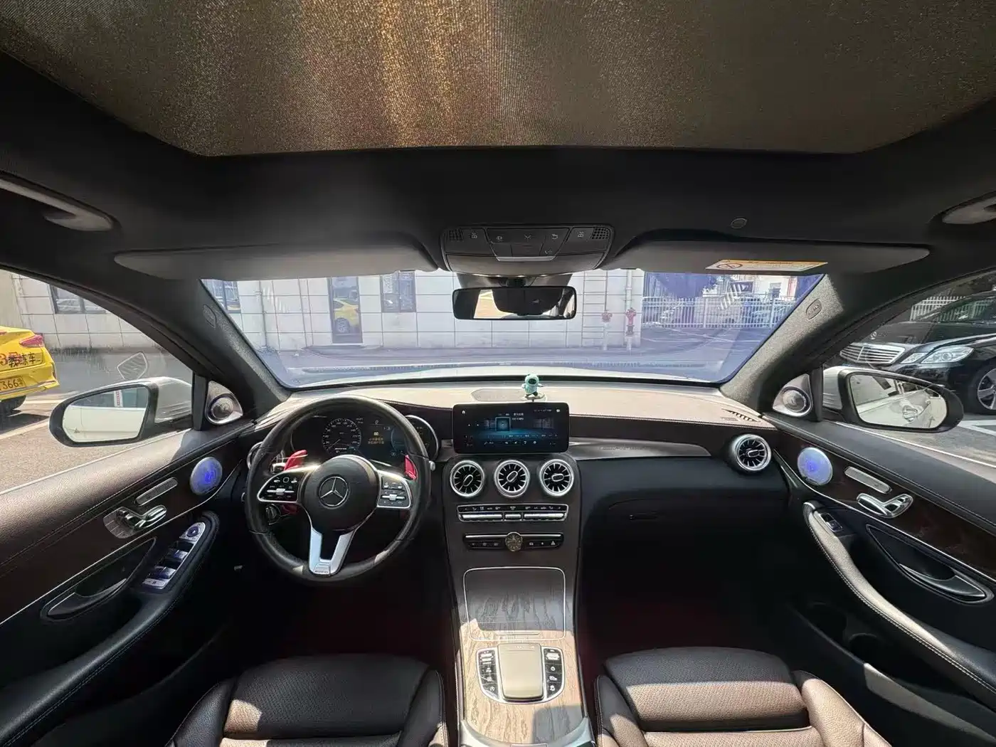 Mercedes-Benz GLC 2020 Facelift GLC 300 L 4MATIC Dynamic фото 7