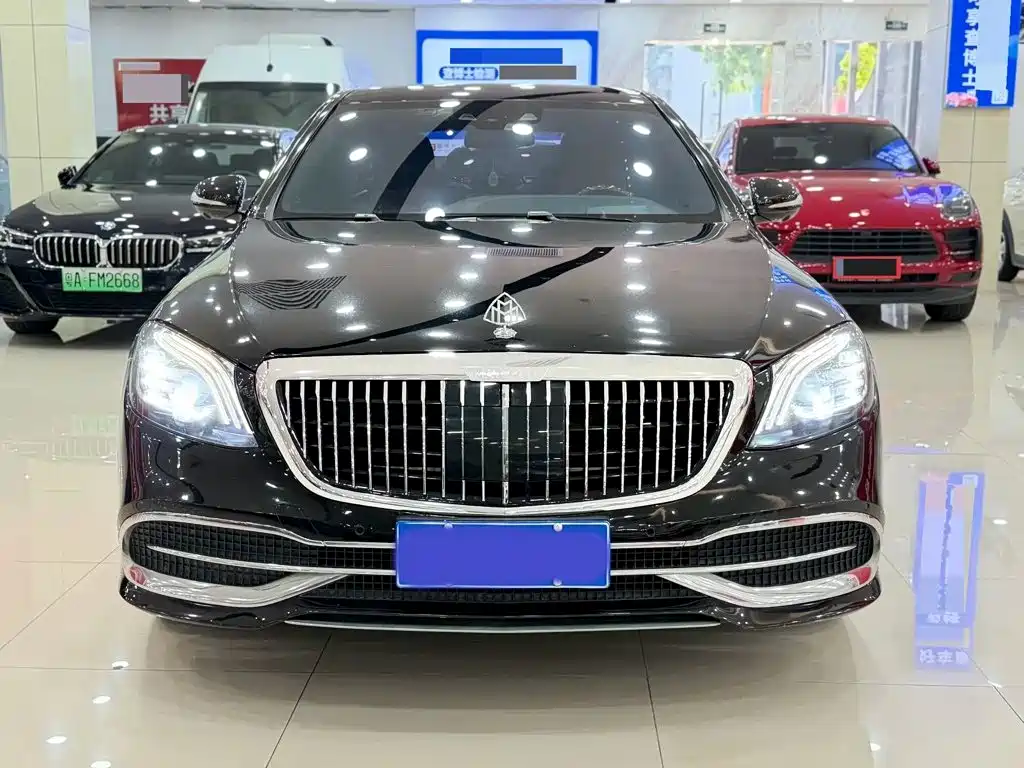 صورة 2 - Mercedes-Benz Maybach S-Class