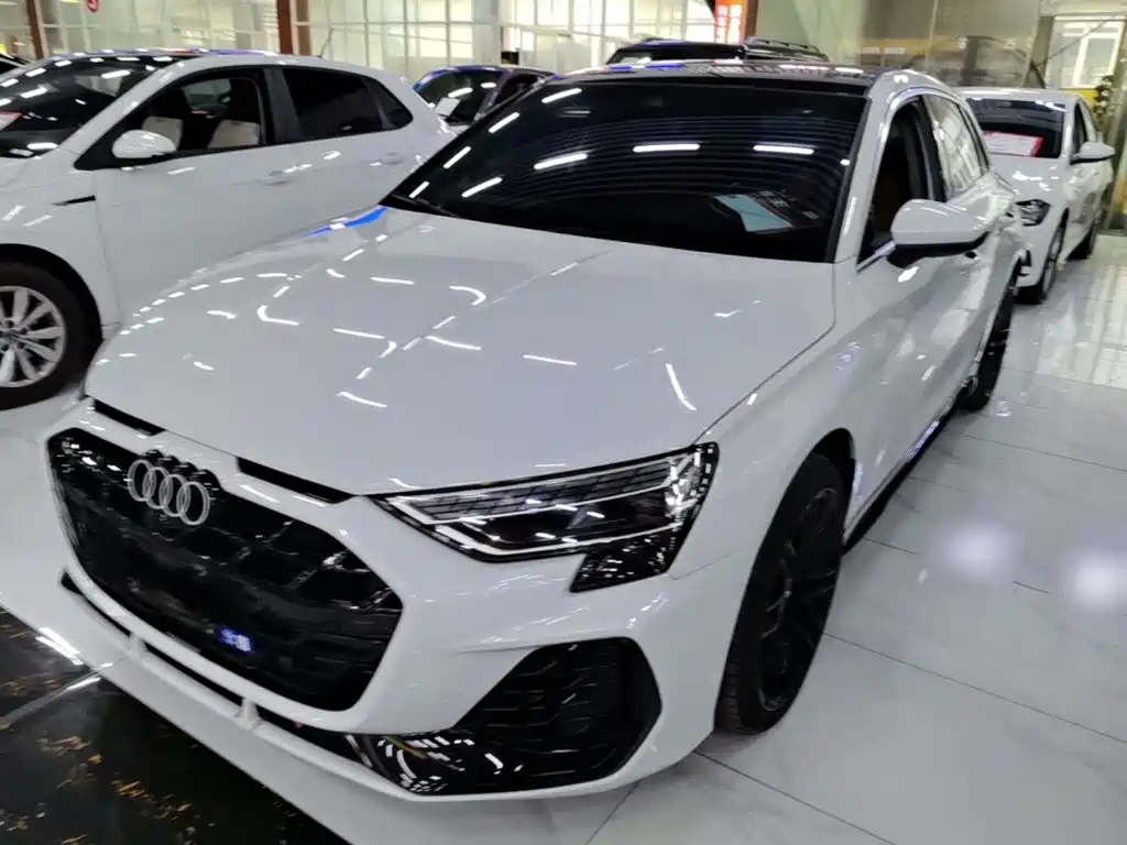 Photo 2 - Audi A3