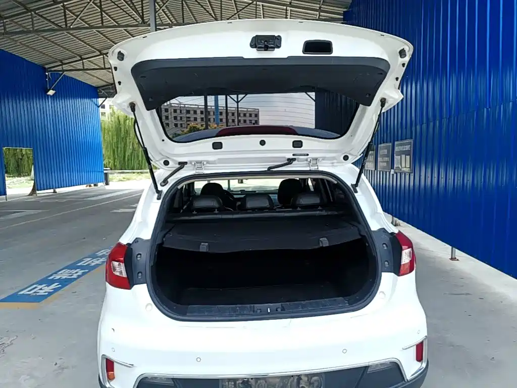 JAC Motors Refine S2 2016 2015 1.5L CVT Luxury Smart