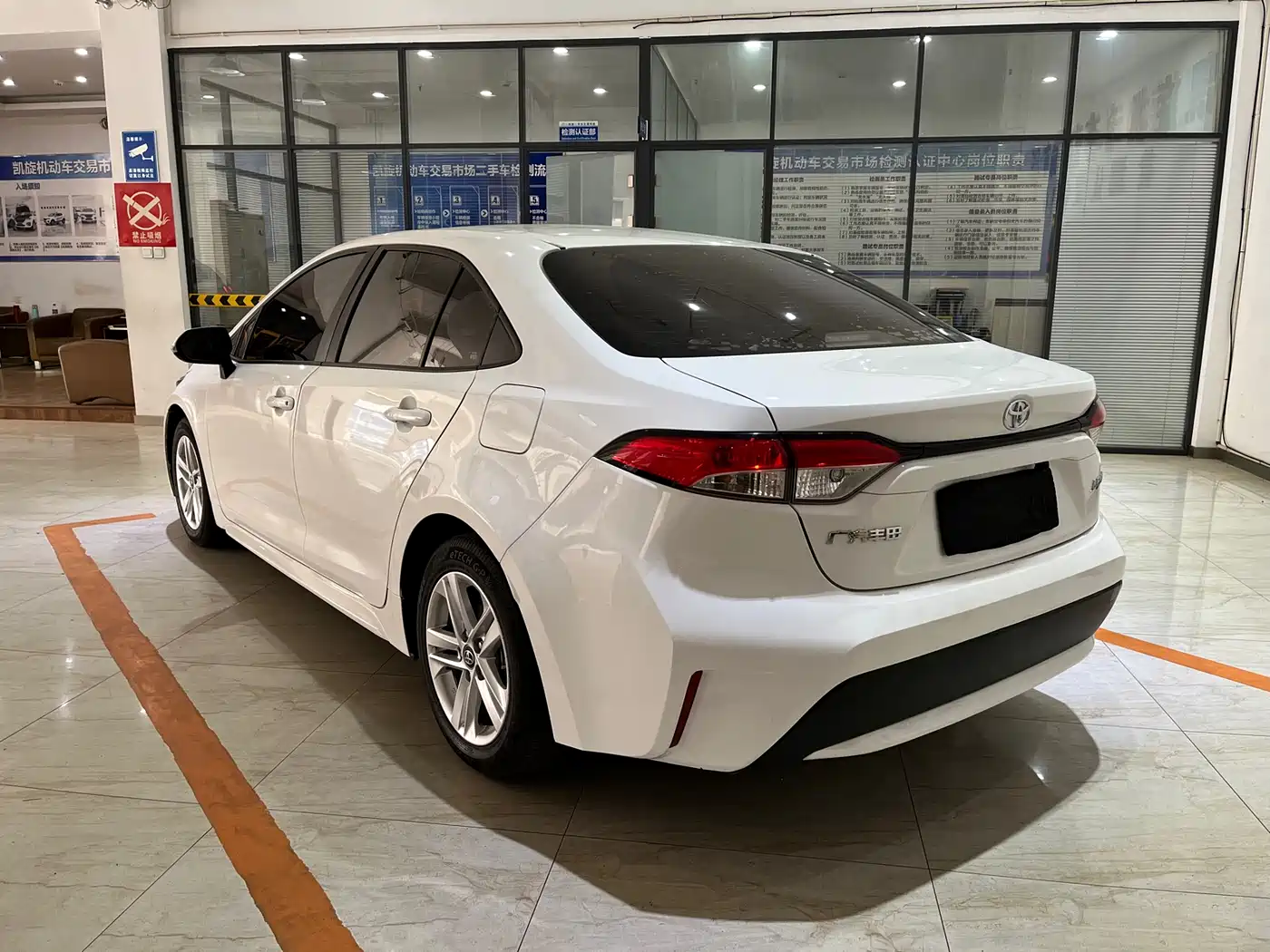 Toyota Levin 2022 TNGA 1.5L CVT Progressive Edition фото 6