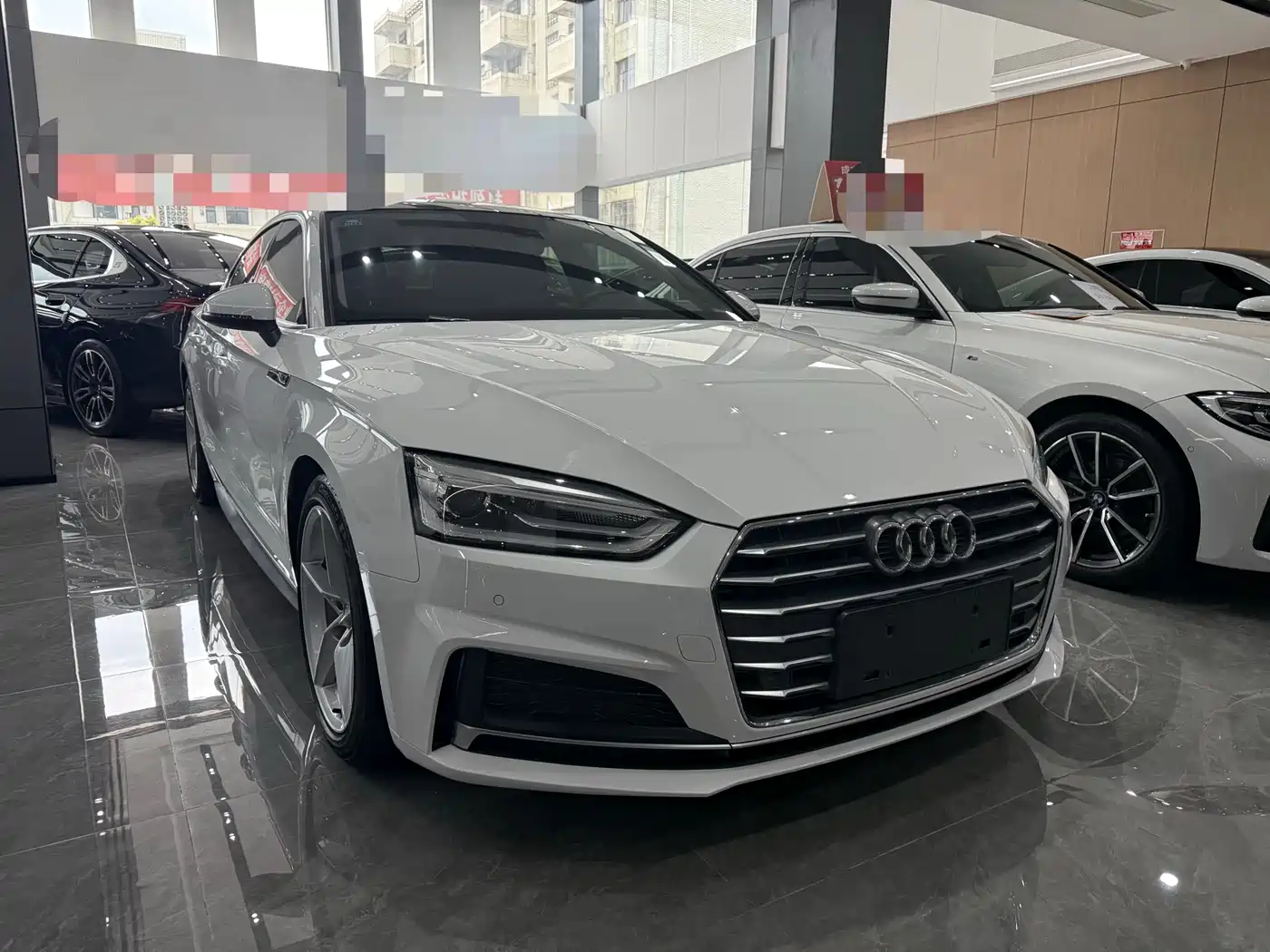 Audi A5 (Import) 2017 Sportback 40 TFSI Fashion фото 3