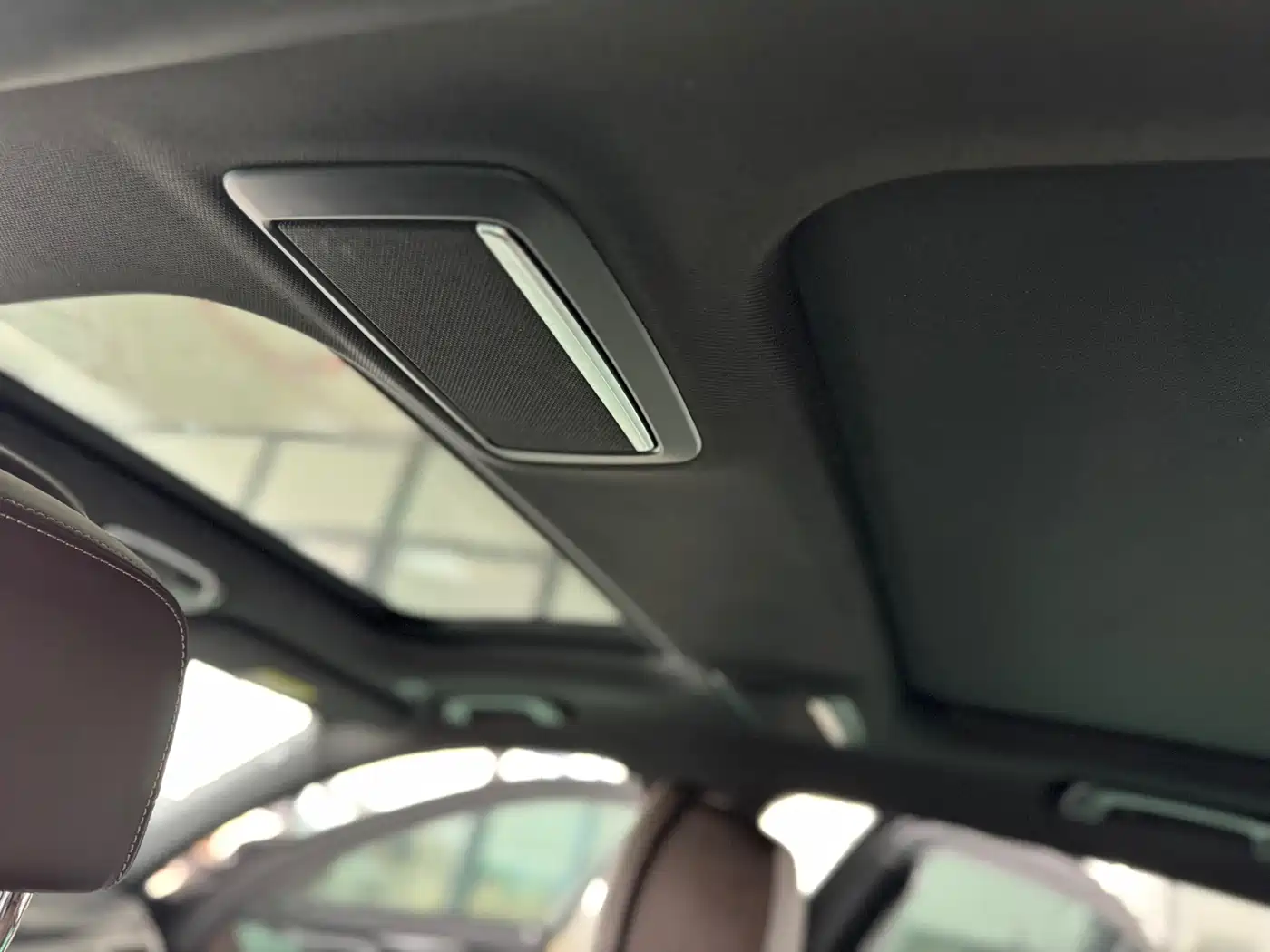 BMW 7 Series 2021 Model 730Li M Sport Package фото 13