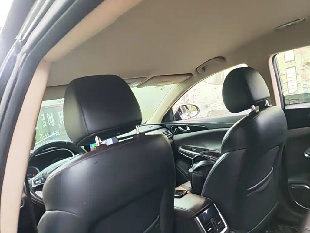 Changan Raeton CC 2019 2018 1.5T Manual Elegant China V
