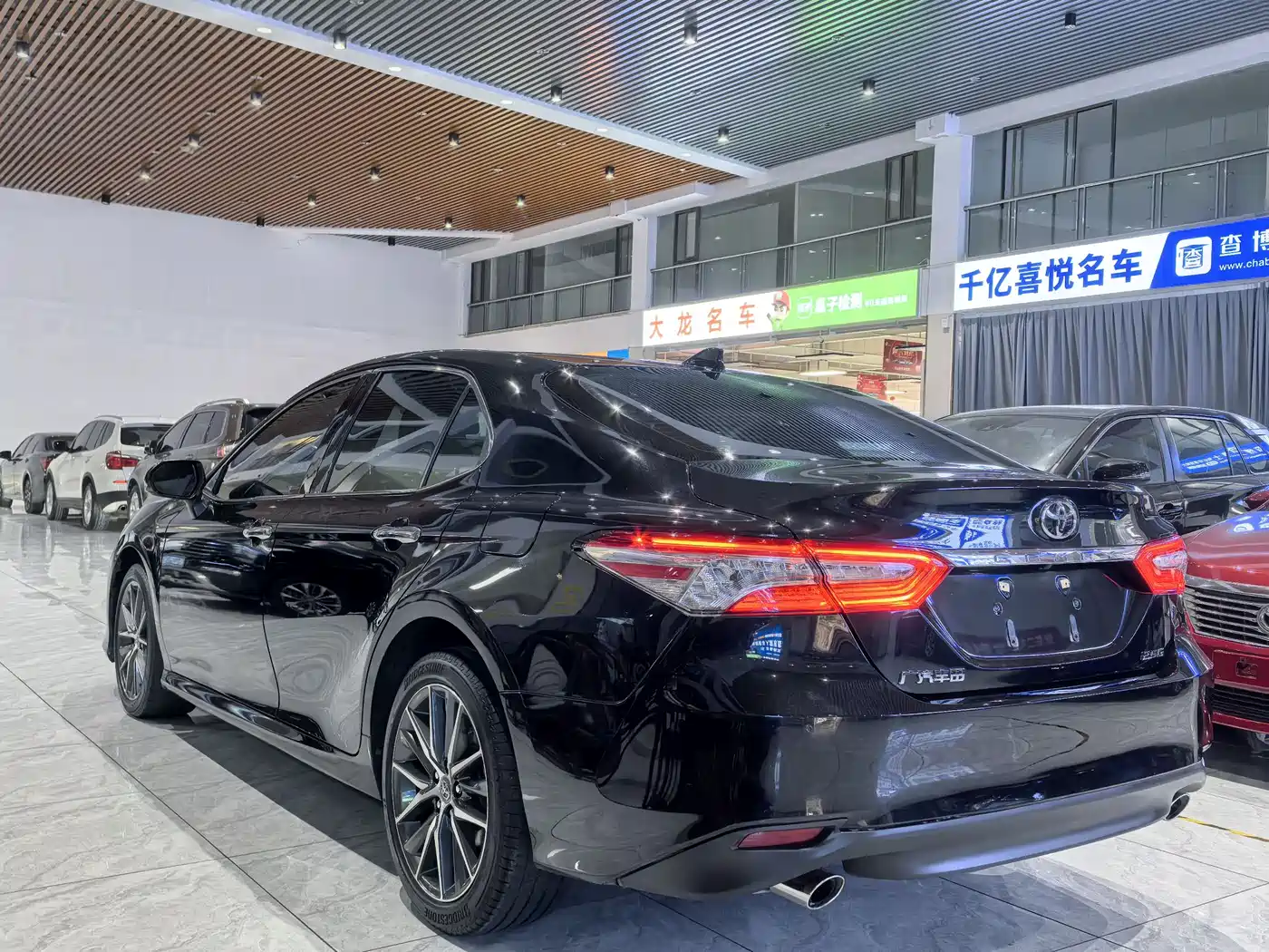 Toyota Camry 2021 2.5G Luxury Edition фото 8