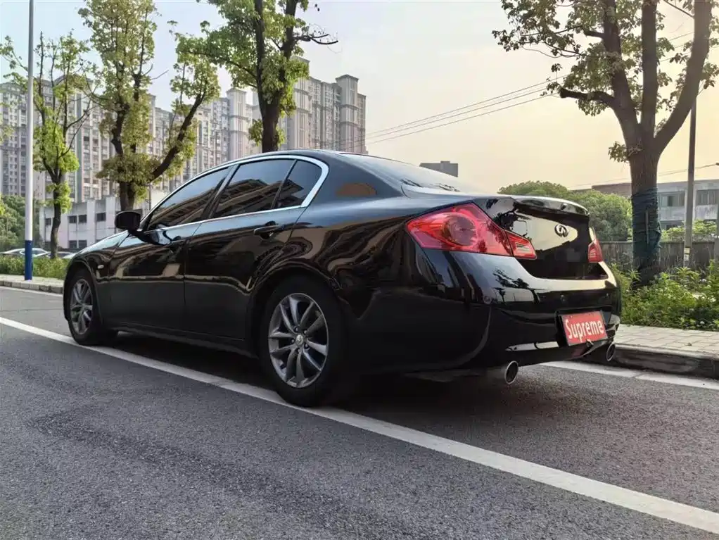 Фото 5 - Infiniti G Series