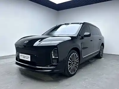 NIO ES8