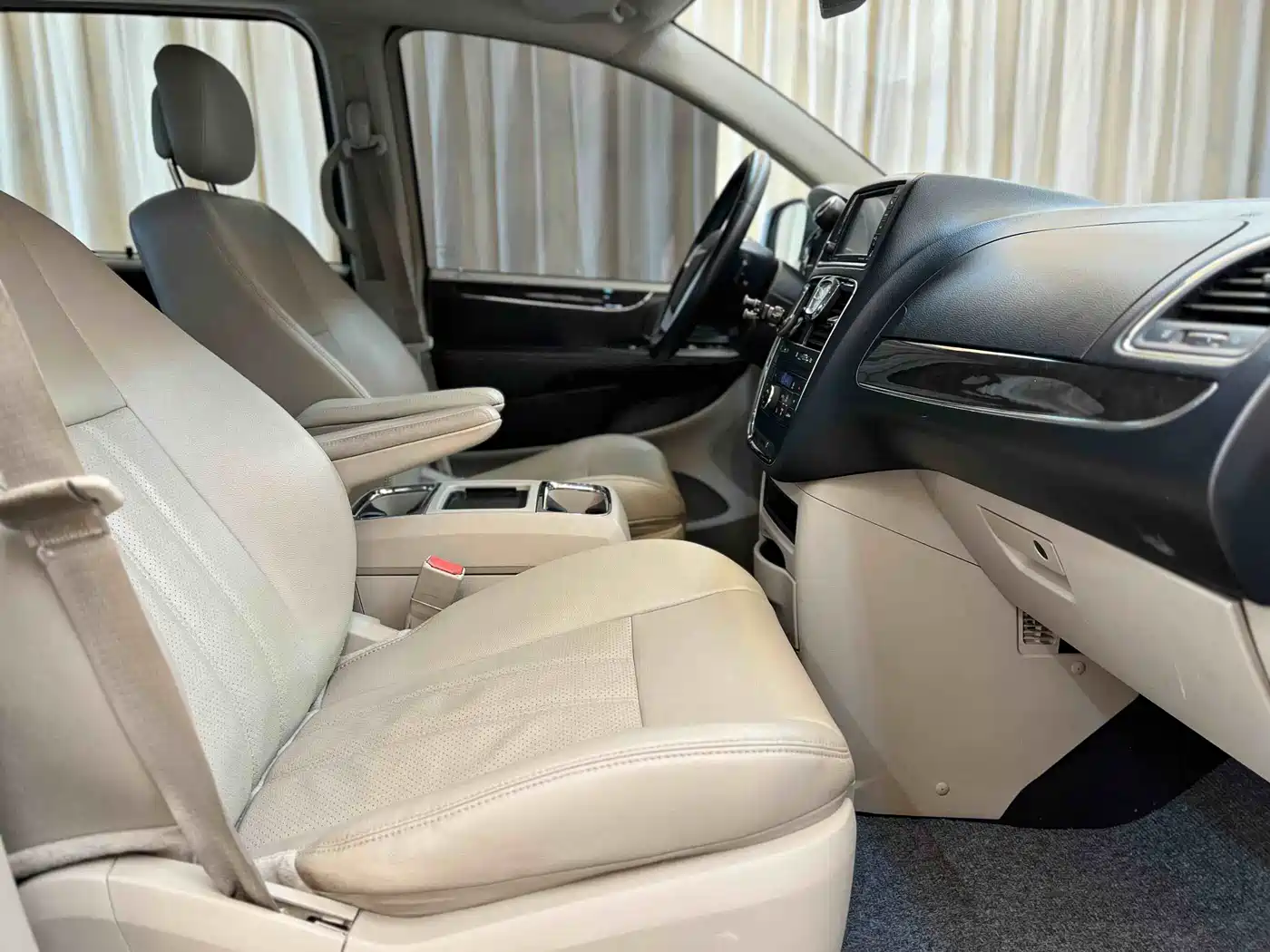 Chrysler Grand Voyager (Import) 2015 2014 3.6L Comfort Edition