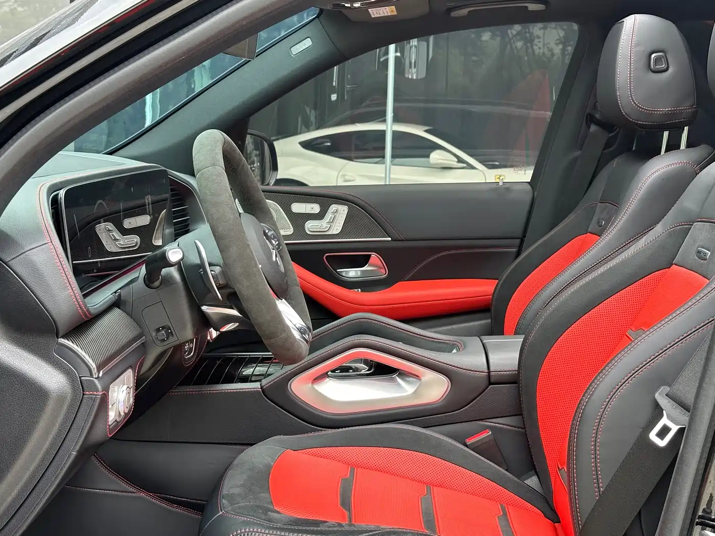 Photo 9 - Mercedes-Benz GLE AMG