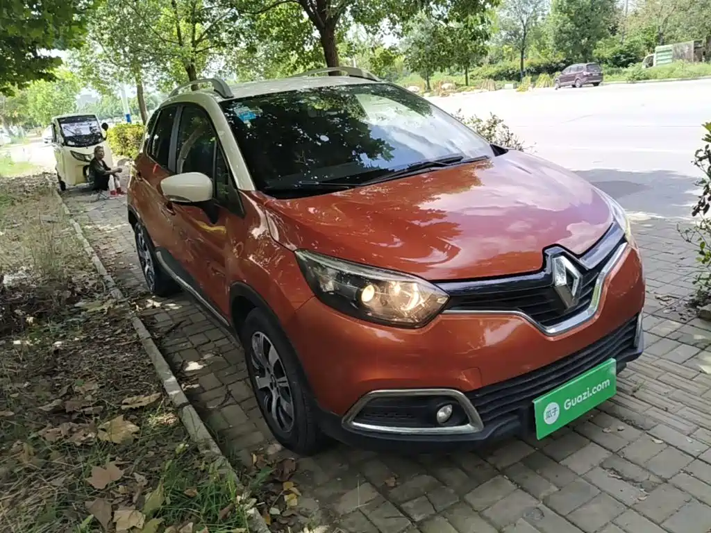 Renault Captur 2016 2015 1.2T Automatic Comfort Edition