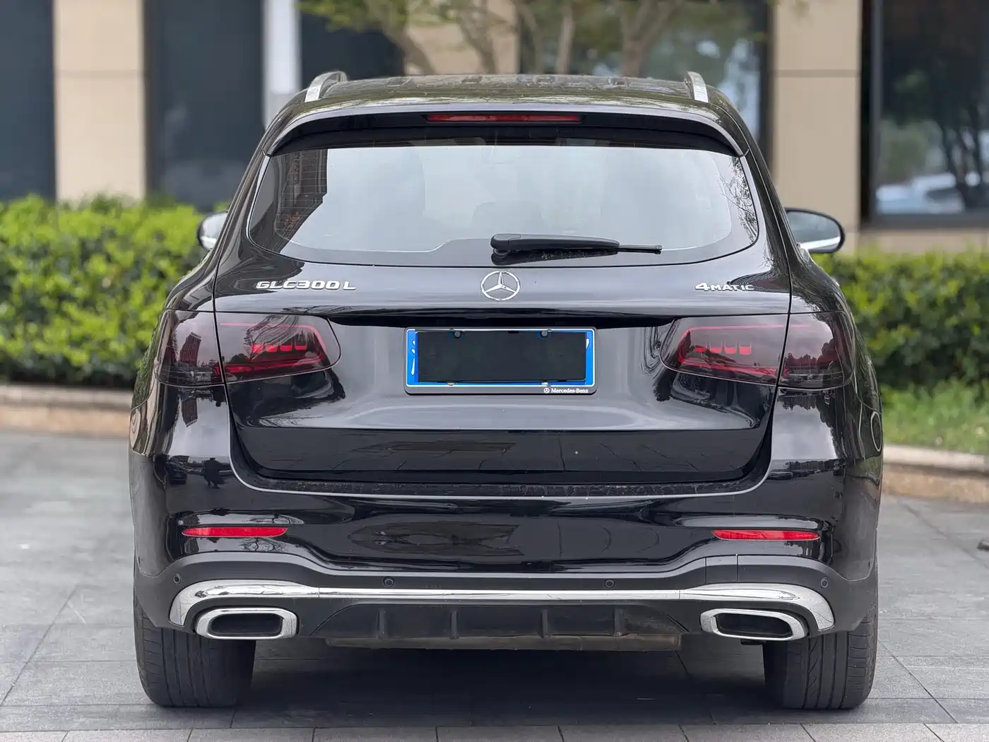 MERCEDES-BENZ GLC